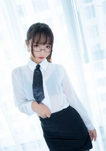 欧美胸口纹身图案大全_4K电影完整版