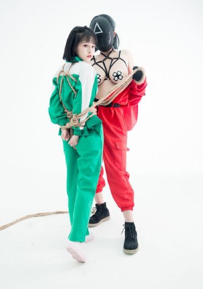亚洲欧美就去吻_BD英语天堂在线