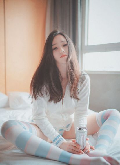 扒开腿挺进肉蒂抽搐喷潮动态图_欧美电影在线