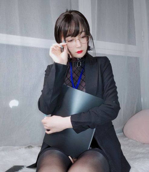 欧美人与动牲a精品_720在线手机播放