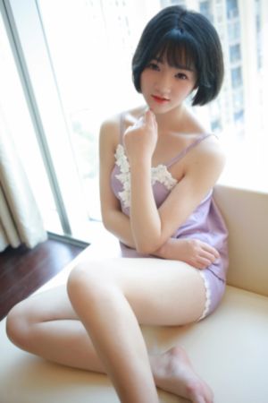 欧美名模情趣内衣_BD英语超清在线观看