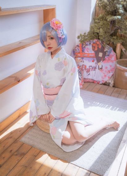 欧美妆容的画法_HD在线观看完整版