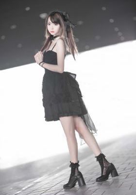 欧美人妖最新人妖视频_中英字幕1080